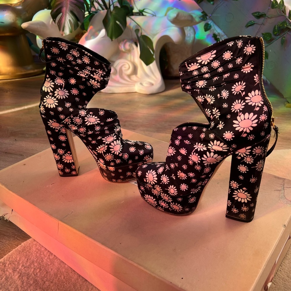 Miu Miu Daisy Floral Platform Heels 39 - Picture 4 of 6
